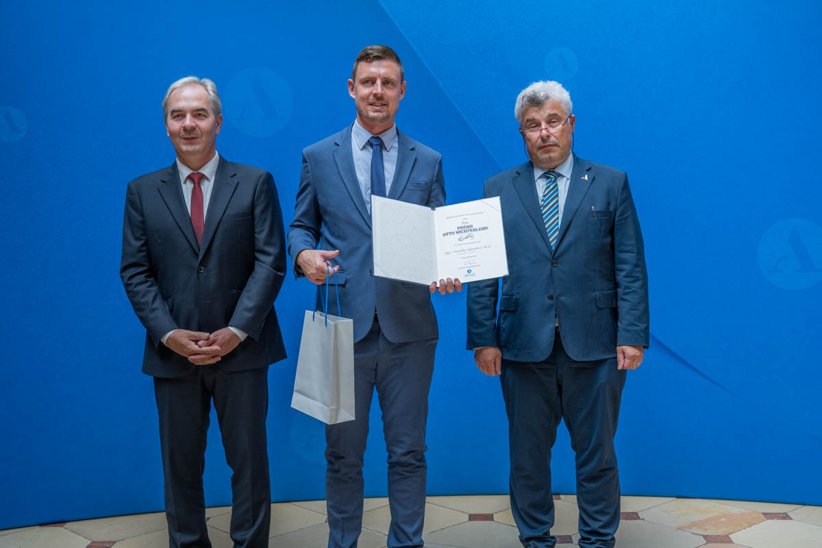 Náš absolvent František Sklenář získal Prémii Otto Wichterleho!